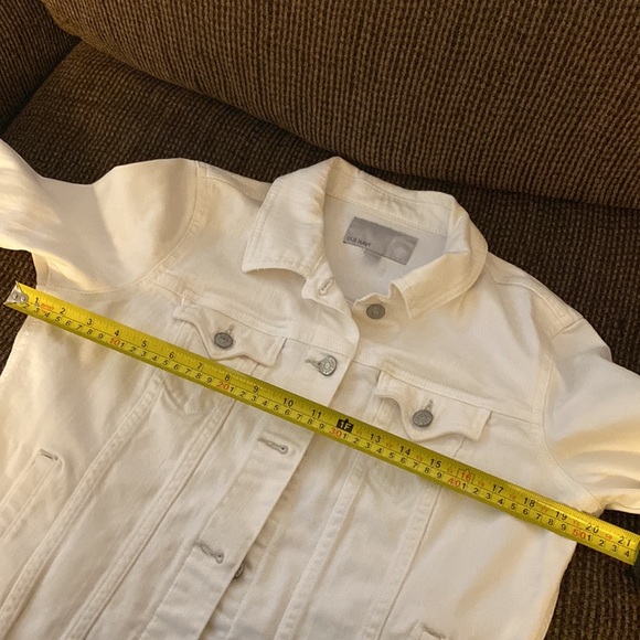 Old Navy white jean jacket - Picture 8 of 8